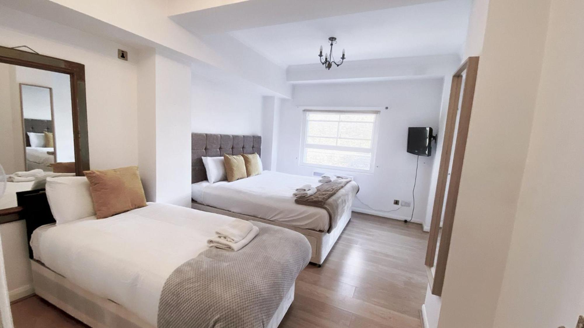 Uk Chaps Retreat: 2 Bedroom - 2Bathroom Apartment Лондон Екстер'єр фото