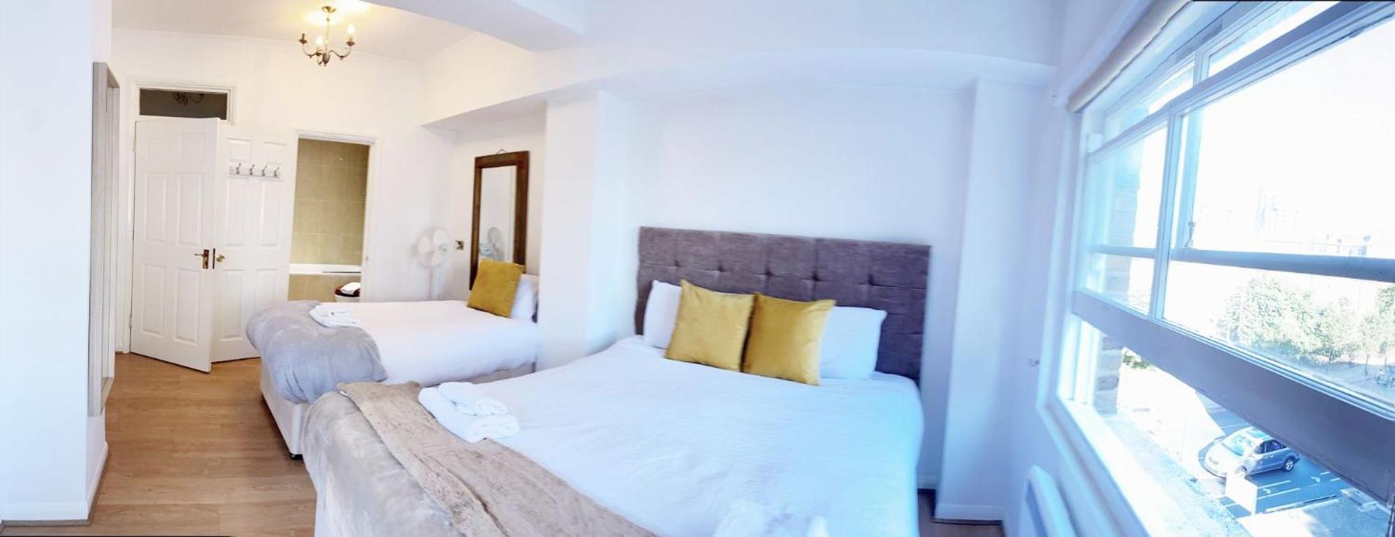 Uk Chaps Retreat: 2 Bedroom - 2Bathroom Apartment Лондон Екстер'єр фото